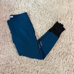 Women’s Size IT42 Blue Animo Knee Patch Horseback Riding Breeches. Good Cond.